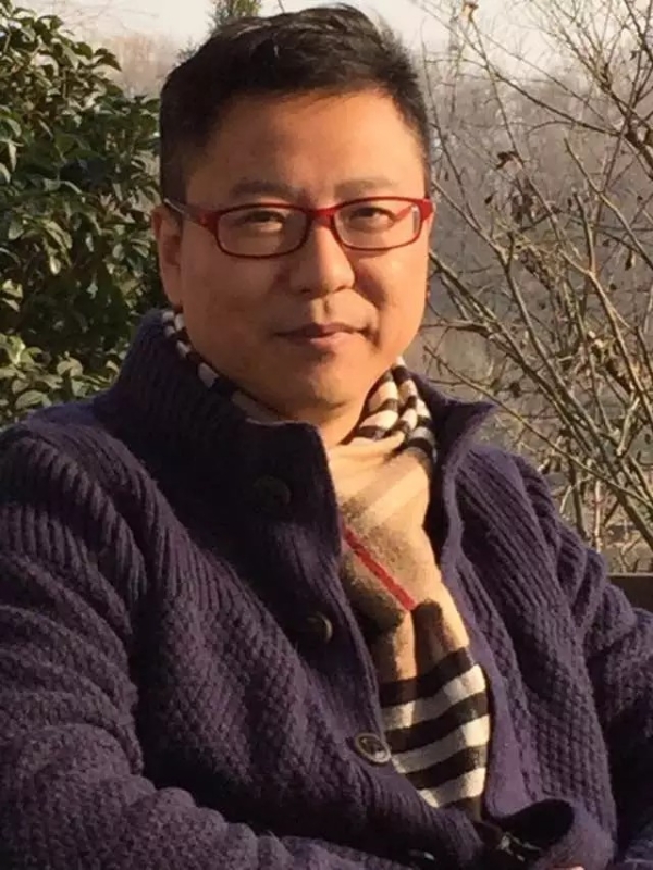 感恩的第一张照片--百色相亲服务中心