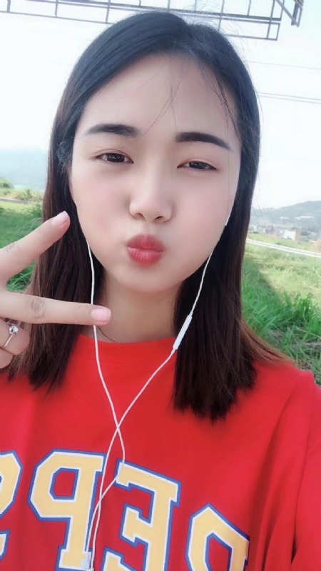 深拥必定温暖的第一张照片--百色相亲服务中心