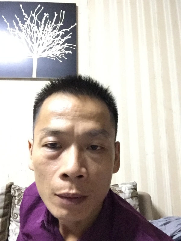 alongzhe的第一张照片--百色相亲服务中心