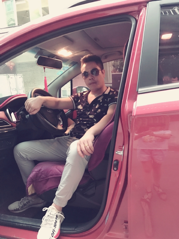 浩的第一张照片--百色相亲服务中心