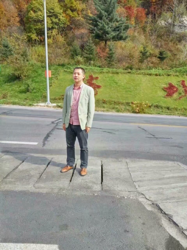 杨小雨的第一张照片--百色相亲服务中心