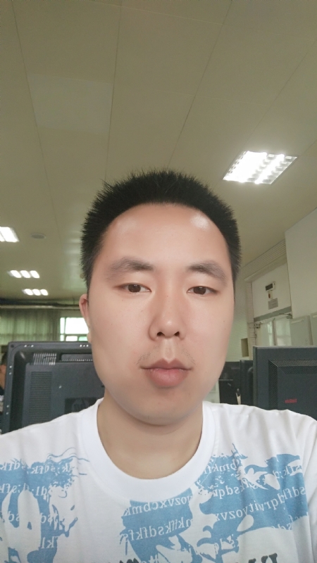 浔城老男孩的第一张照片--百色相亲服务中心