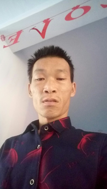 向阳的第一张照片--百色相亲服务中心