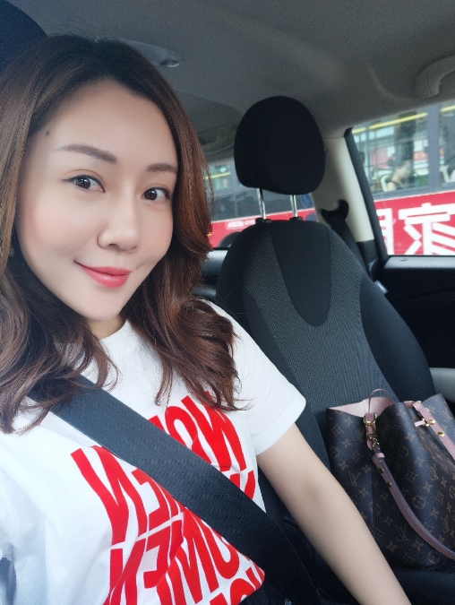 娜娜的第二张照片--百色相亲服务中心