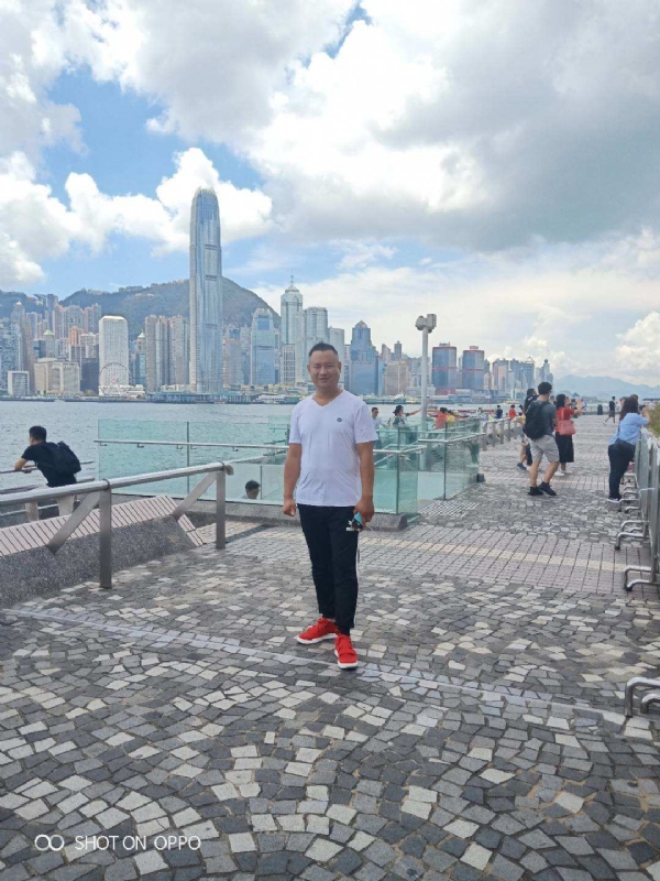 綠茶的第一张照片--百色相亲服务中心