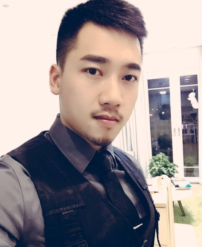 风的季节的第一张照片--百色相亲服务中心