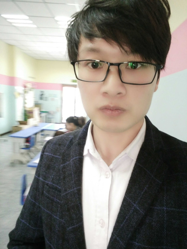 峰的呢喃的第一张照片--百色相亲服务中心