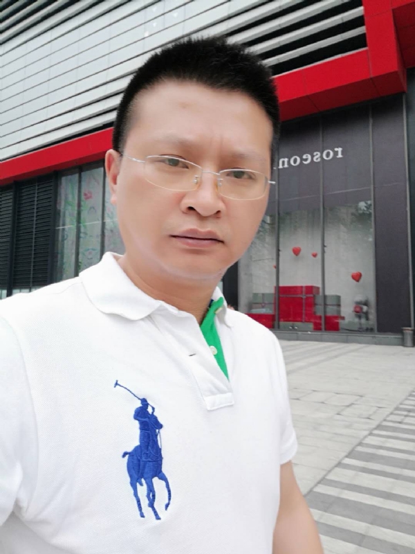 硬汉的第一张照片--百色相亲服务中心