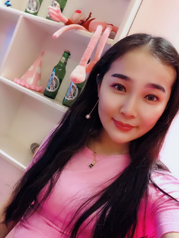 李雨菲的第一张照片--百色相亲服务中心