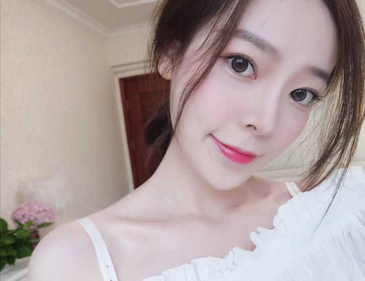 美伊i的第一张照片--百色相亲服务中心