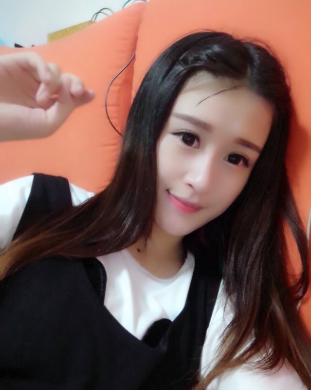 花开的季节的第一张照片--百色相亲服务中心