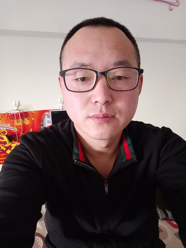 青苹果的第一张照片--百色相亲服务中心