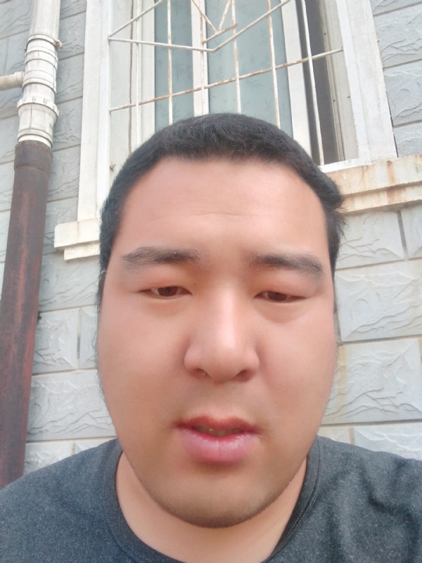 一羽垂天的第四张照片--百色相亲服务中心