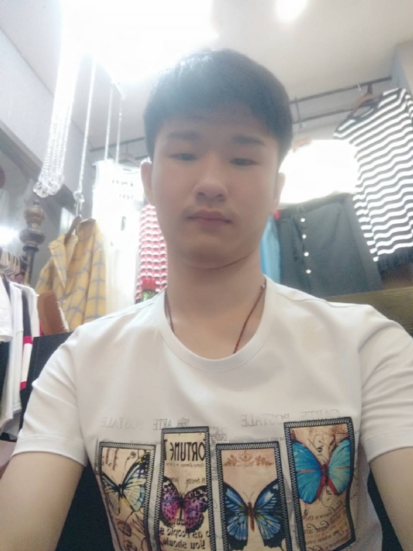 许你一世的第一张照片--百色相亲服务中心