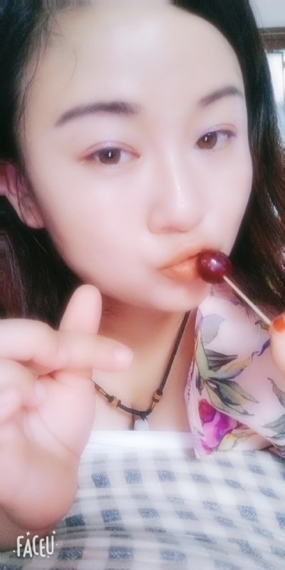 霸气璐妞的第一张照片--百色相亲服务中心