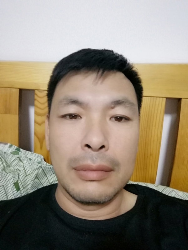 不爱当牛的第一张照片--百色相亲服务中心