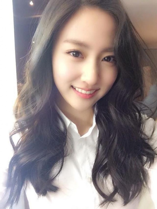 等爱的易微的第一张照片--百色相亲服务中心