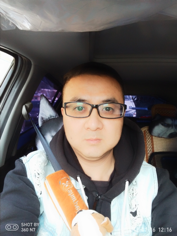 香烟最懂男人心的第一张照片--百色相亲服务中心