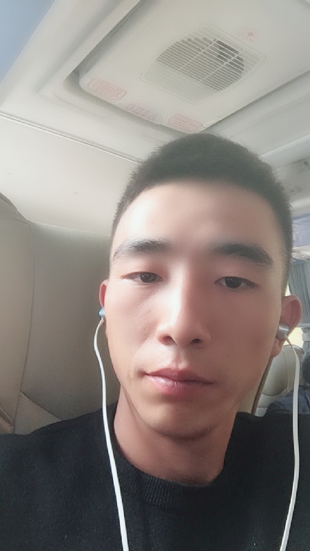 九二年的猴子的第一张照片--百色相亲服务中心