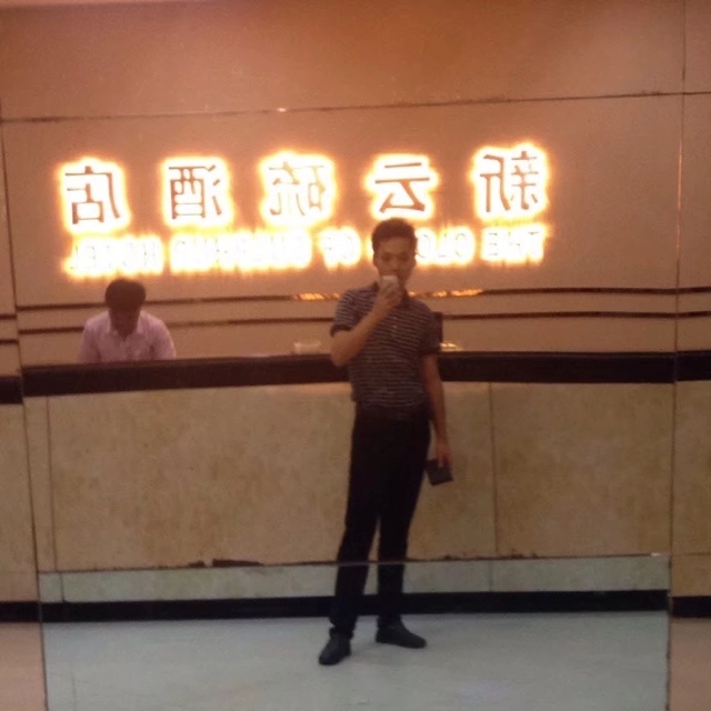 毛洪文的第一张照片--百色相亲服务中心