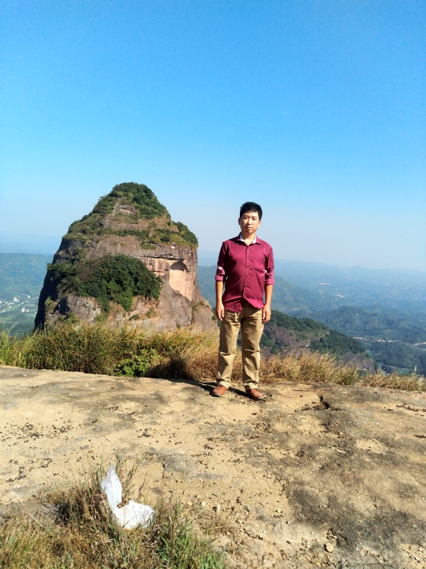 小冼的第一张照片--百色相亲服务中心