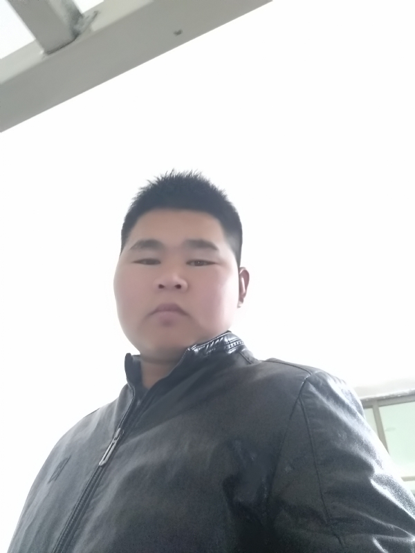 小哥的第一张照片--百色相亲服务中心