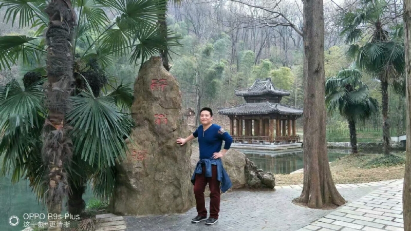 烦事用点心的第一张照片--百色相亲服务中心