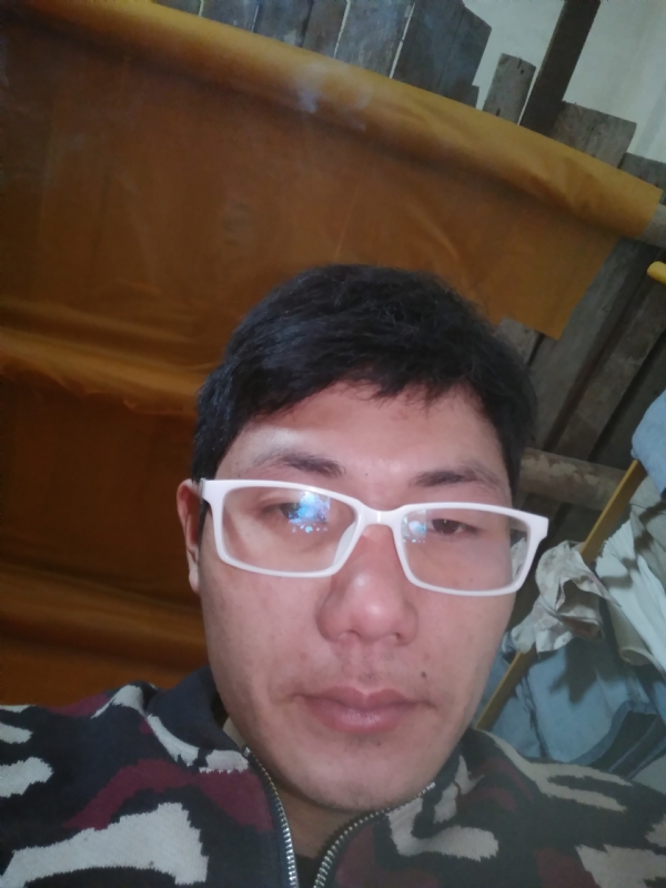 木心的第一张照片--百色相亲服务中心