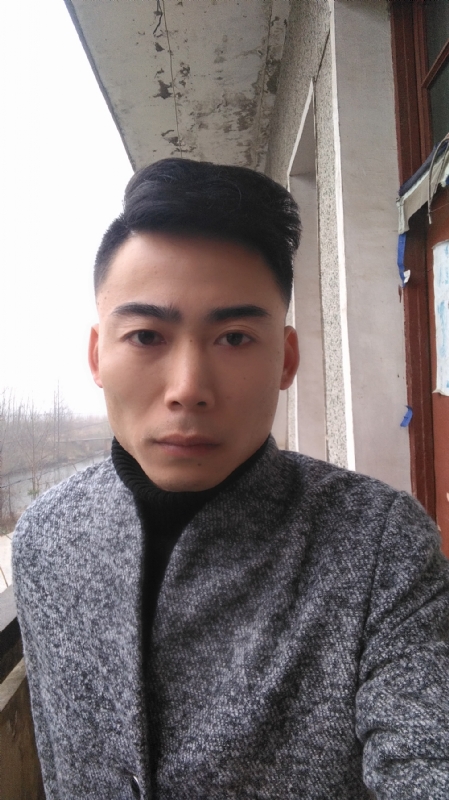 谁伴我闯荡的第一张照片--百色相亲服务中心