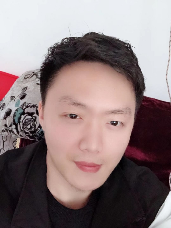 执迷的鲸鱼的第一张照片--百色相亲服务中心