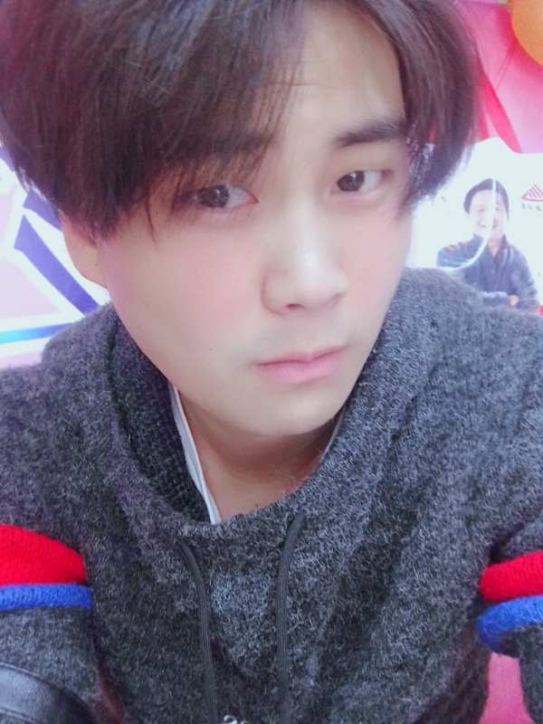 幕夜的第一张照片--百色相亲服务中心