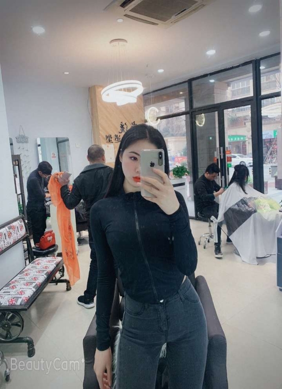 婷婷的第四张照片--百色相亲服务中心