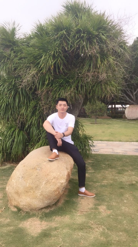 奇点的第一张照片--百色相亲服务中心