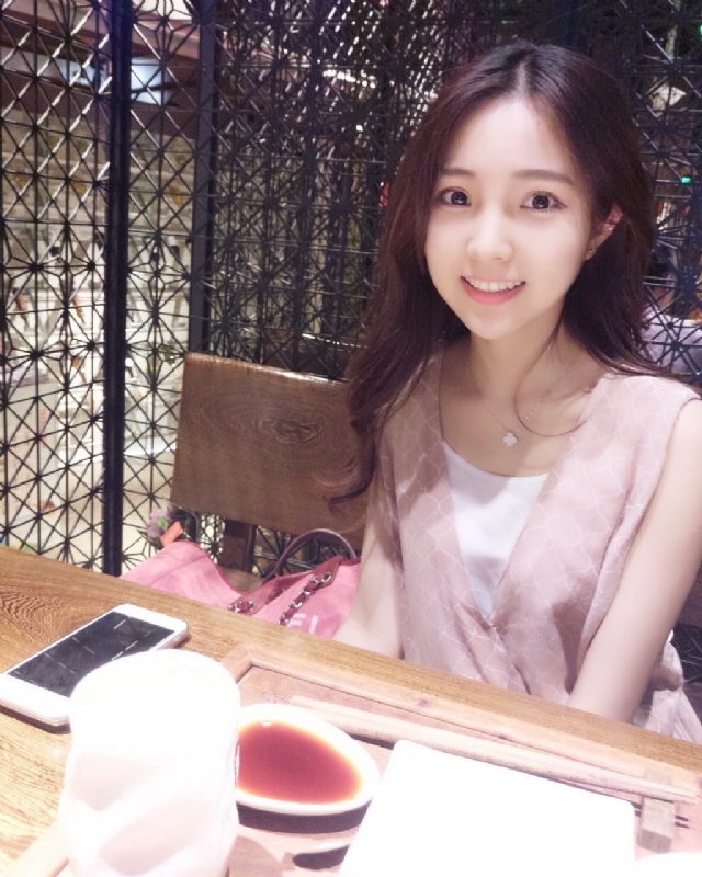 冰艳残阳的第二张照片--百色相亲服务中心