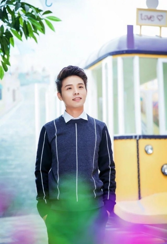 平凡的人的第一张照片--百色相亲服务中心