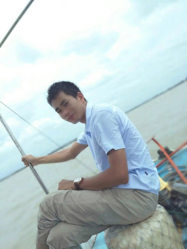 慵懒的猫的第一张照片--百色相亲服务中心