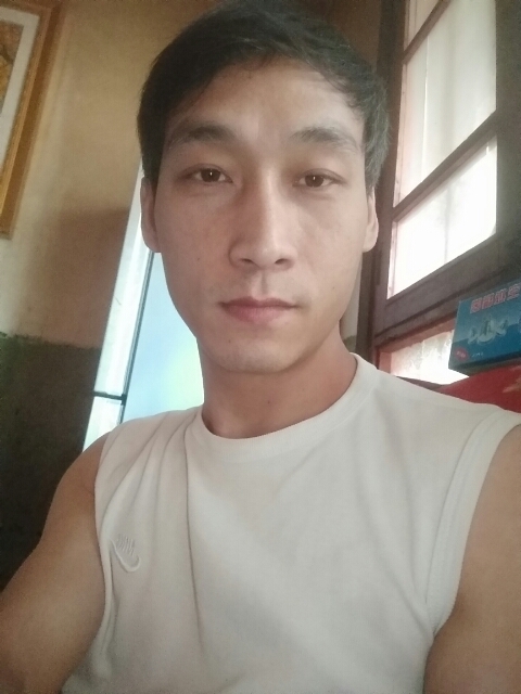 謎的第一张照片--百色相亲服务中心