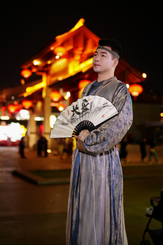 细辉的第一张照片--百色相亲服务中心