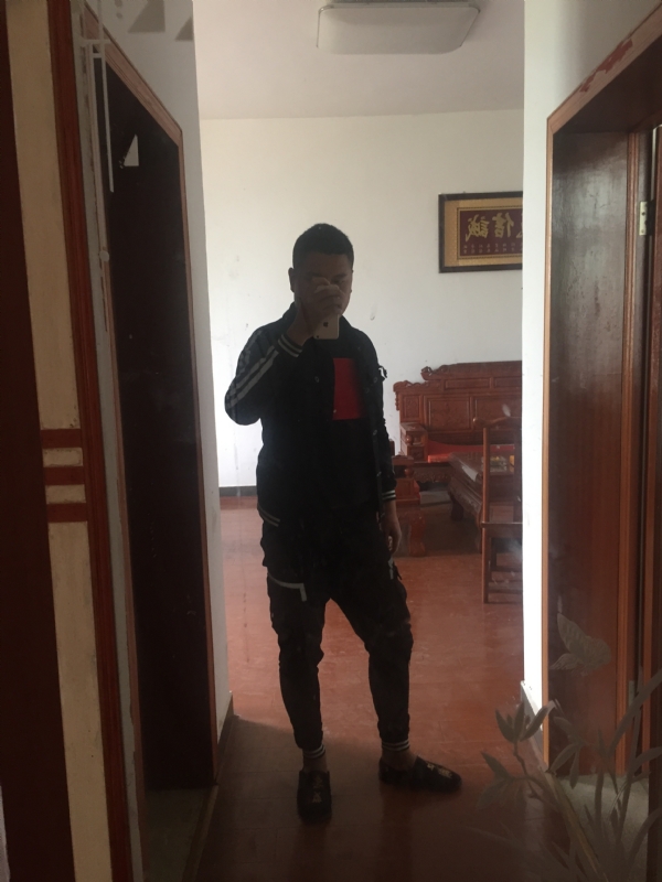 MC无所畏惧的第一张照片--百色相亲服务中心