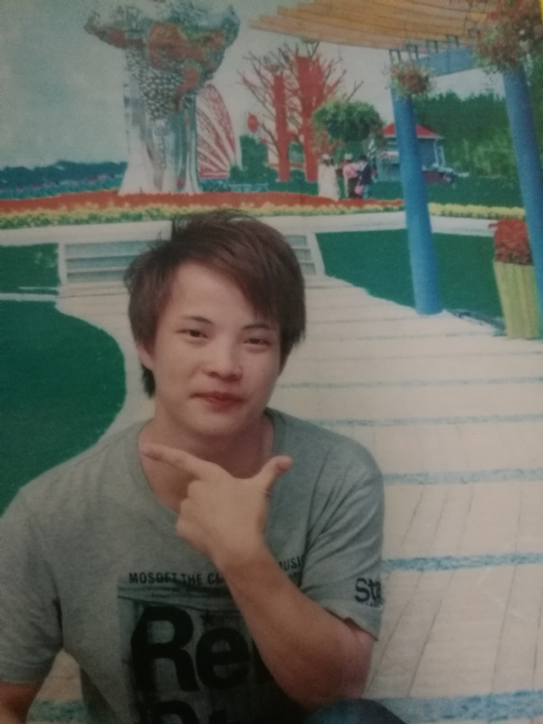 想有个家的第一张照片--百色相亲服务中心