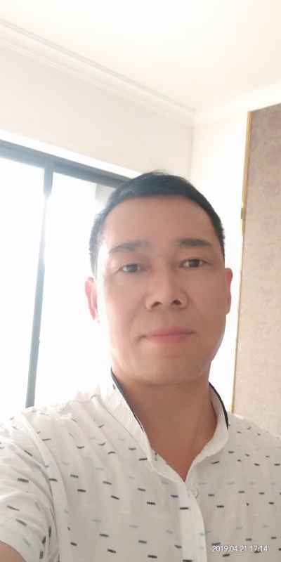 朝望大海的第一张照片--百色相亲服务中心