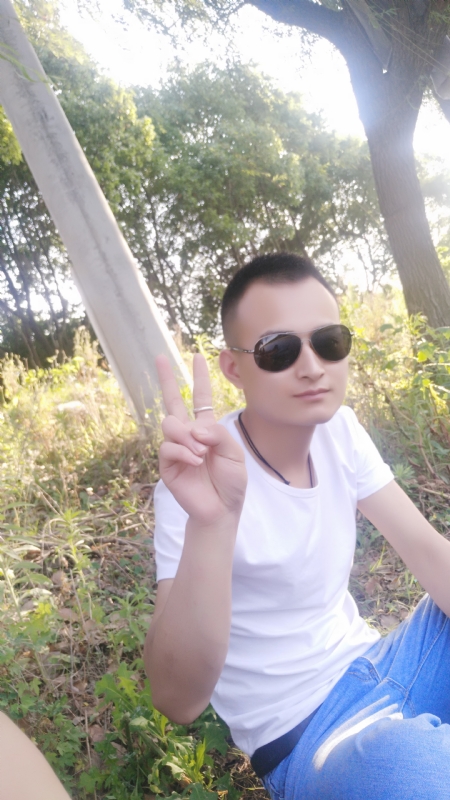 马凯亮的第一张照片--百色相亲服务中心