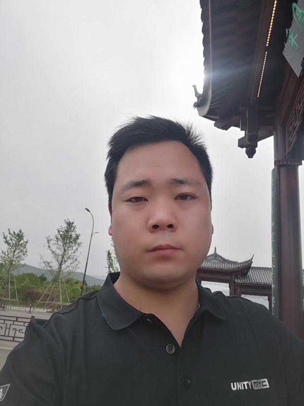 微笑的第一张照片--百色相亲服务中心