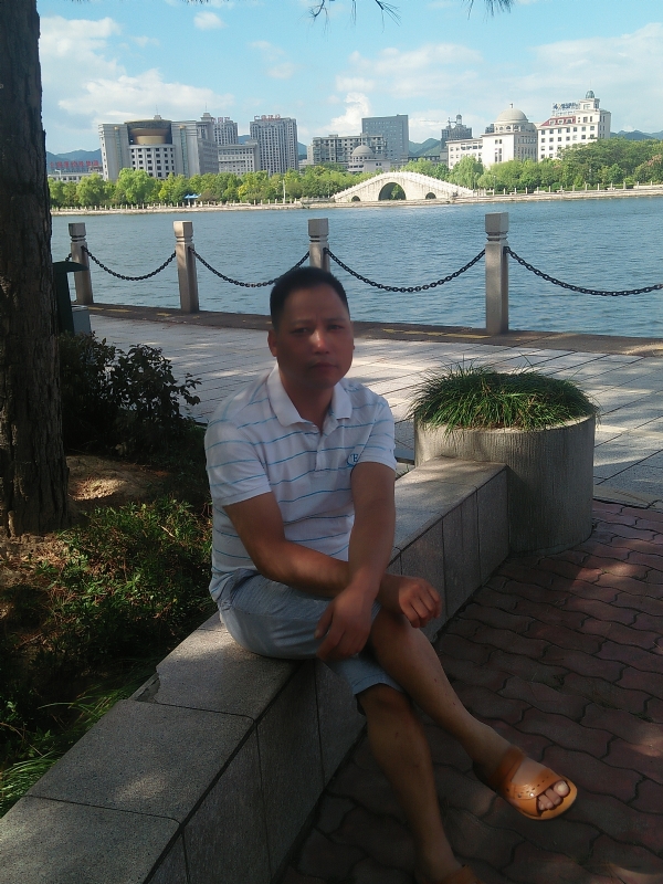 尹力的第一张照片--百色相亲服务中心