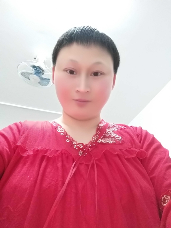 彩虹姐姐永不言弃的第一张照片--百色相亲服务中心