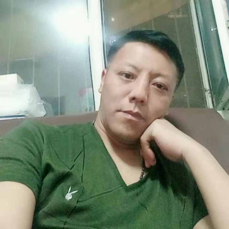 龍行天下的第一张照片--百色相亲服务中心