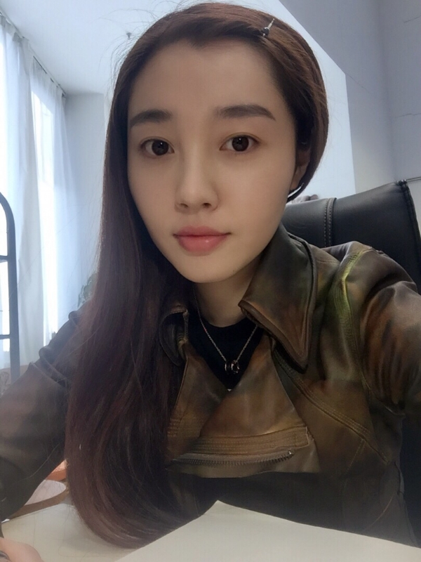 一叶知秋的第四张照片--百色相亲服务中心