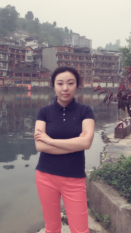 乐妞的第一张照片--百色相亲服务中心