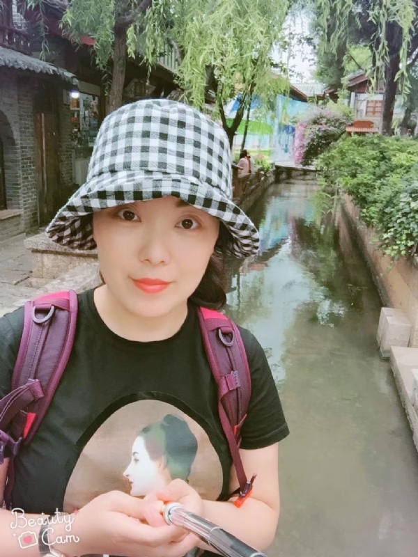 乐妞的第三张照片--百色相亲服务中心