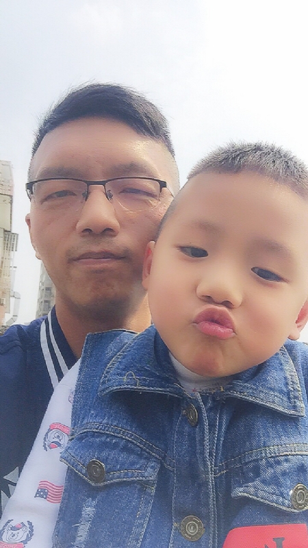 林松的第一张照片--百色相亲服务中心